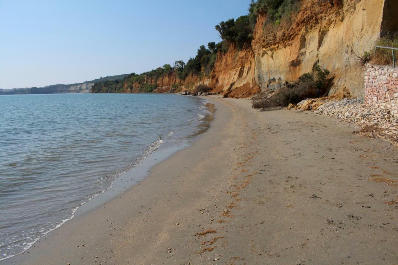 Appartamento El Mar Kómboi Esterno foto